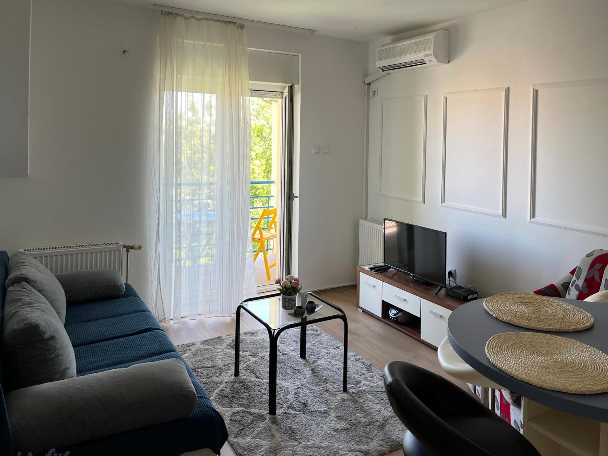 Apartment Vera With Free Garage Novi Sad Luaran gambar